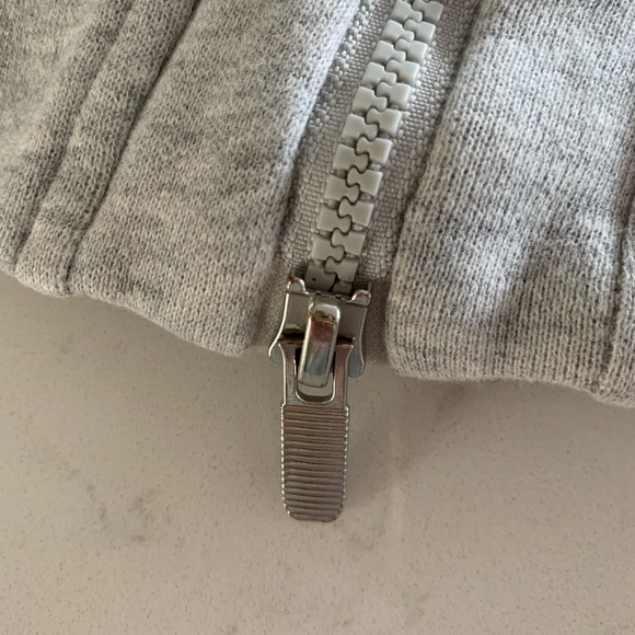 Asymmetric Lululemon zip hoodie - Picture 13 of 15